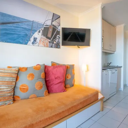 Apartment Village Cap Esterel - L'esquinade-84 By Interhome *