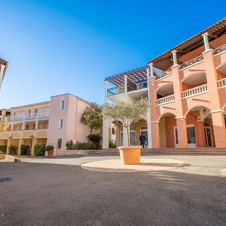 Apartment Village Cap Esterel - L'esquinade-84 By Interhome *