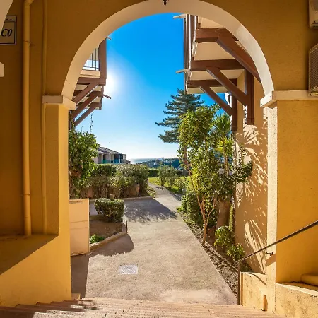 Apartment Village Cap Esterel - L'esquinade-84 By Interhome *