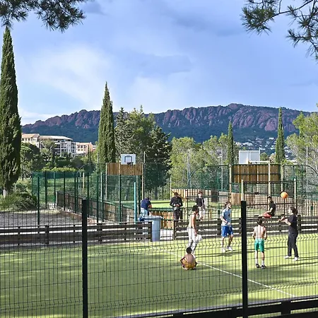 Village Cap Esterel - L'esquinade-84 By Interhome